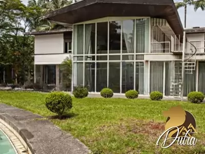 Padrão Jardim América 985m² 04 Dormitórios 04 Suítes 7 Vagas