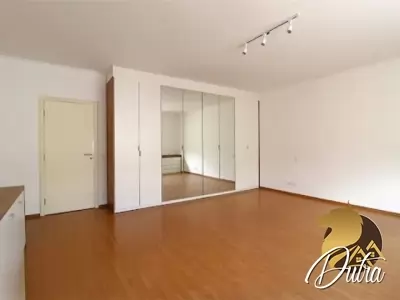 Casa na Vila Nova Conceição Vila Nova Conceição 482m² 05 Dormitórios 05 Suítes 10 Vagas