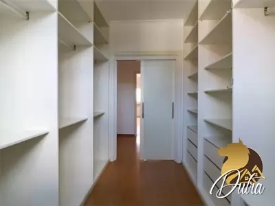 Casa na Vila Nova Conceição Vila Nova Conceição 482m² 05 Dormitórios 05 Suítes 10 Vagas