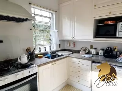 Padrão Jardim Paulista 560m² 04 Dormitórios 01 Suítes 10 Vagas