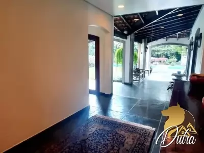 Padrão Jardim Paulista 560m² 04 Dormitórios 01 Suítes 10 Vagas