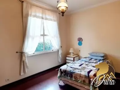 Padrão Jardim Paulista 560m² 04 Dormitórios 01 Suítes 10 Vagas