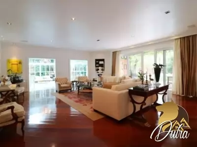 Padrão Santo Amaro 736m² 04 Dormitórios 04 Suítes 6 Vagas