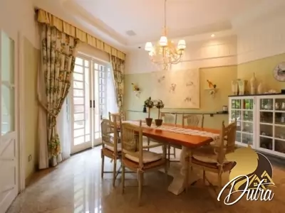 Padrão Santo Amaro 736m² 04 Dormitórios 04 Suítes 6 Vagas