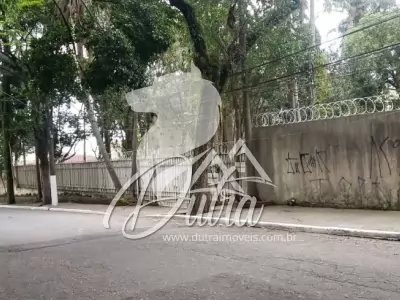 Casa Comercial Indianópolis 1650m² 01 Dormitórios 30 Vagas