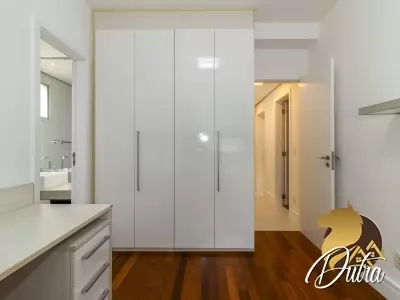 London Itaim Bibi 162m² 03 Dormitórios 03 Suítes 3 Vagas