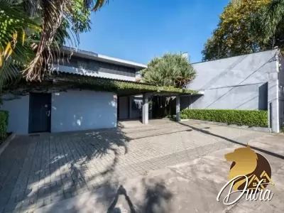 Casa Comercial Alto de Pinheiros 475m² 02 Dormitórios 9 Vagas