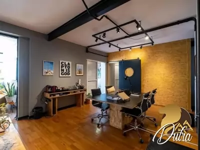 Casa Comercial Alto de Pinheiros 475m² 02 Dormitórios 9 Vagas