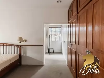 Sobrado Jardim Europa 207m² 03 Dormitórios 02 Suítes 2 Vagas