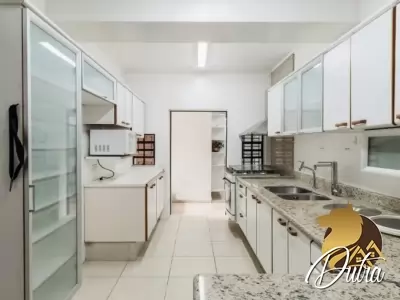 Sobrado Jardim Europa 207m² 03 Dormitórios 02 Suítes 2 Vagas