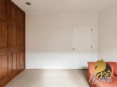 Sobrado Jardim Europa 207m² 03 Dormitórios 02 Suítes 2 Vagas