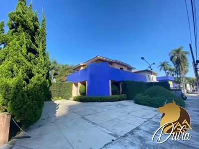 Casa Comercial Jardim América 734m² 06 Dormitórios 02 Suítes 6 Vagas