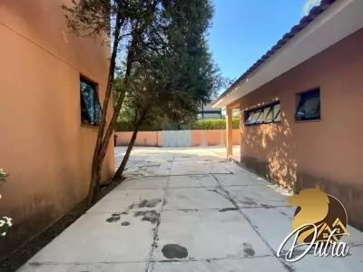 Casa Comercial Jardim América 734m² 06 Dormitórios 02 Suítes 6 Vagas