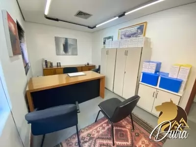 Casa Comercial Jardim América 734m² 06 Dormitórios 02 Suítes 6 Vagas