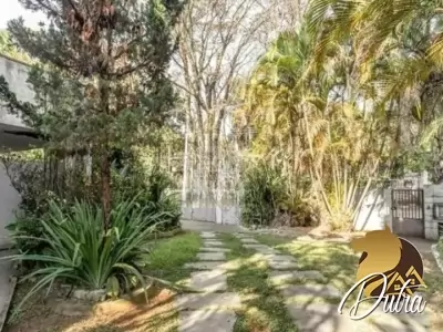 Padrão Jardim América 985m² 04 Dormitórios 04 Suítes 7 Vagas