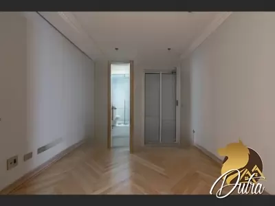 Padrão Jardim Luzitania 740m² 04 Dormitórios 04 Suítes 8 Vagas