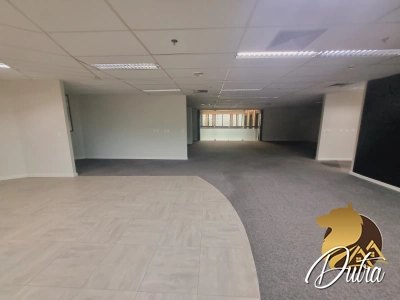 Company Plaza Pinheiros 775m² 21 Vagas