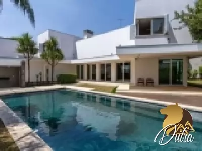 Casa no Jardim luzitânia Jardim Luzitânia 650m² 04 Dormitórios 02 Suítes 8 Vagas