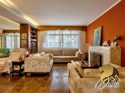 Padrão Jardim Europa 200m² 04 Dormitórios 3 Vagas