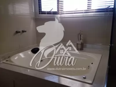 Piazza Navona Panamby 250m² 03 Dormitórios 03 Suítes 4 Vagas