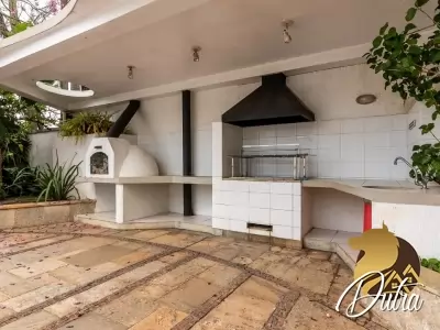 Padrão Cidade Jardim 690m² 04 Dormitórios 04 Suítes 4 Vagas