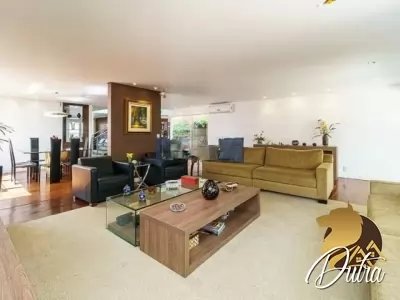 Padrão Chácara Monte Alegre 355m² 04 Dormitórios 02 Suítes 4 Vagas