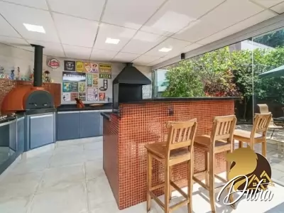 Padrão Chácara Monte Alegre 355m² 04 Dormitórios 02 Suítes 4 Vagas