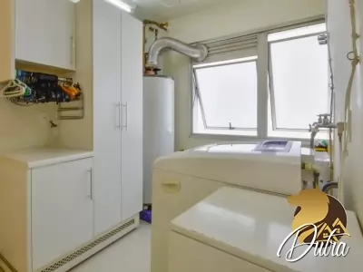 Edifício Geny Chen Itaim Bibi 300m² 03 Dormitórios 02 Suítes 2 Vagas