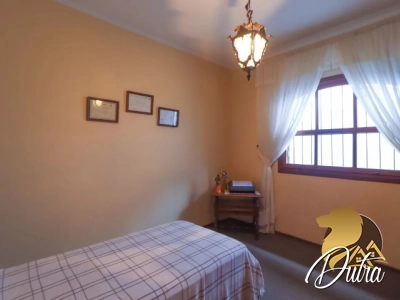 Padrão Jardim Morumbi 460m² 04 Dormitórios 02 Suítes 4 Vagas