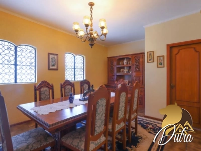 Padrão Jardim Morumbi 460m² 04 Dormitórios 02 Suítes 4 Vagas