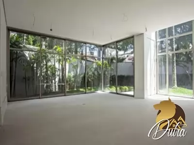 Padrão Jardim Europa 685m² 04 Dormitórios 04 Suítes 4 Vagas