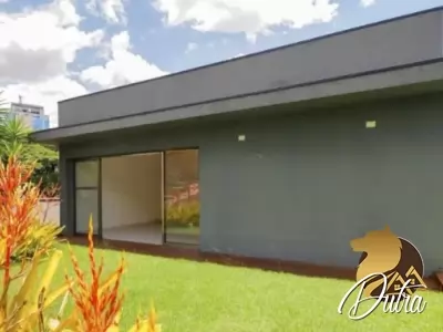 Padrão Jardim Europa 685m² 04 Dormitórios 04 Suítes 4 Vagas