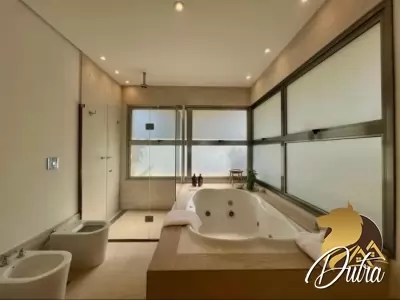 Padrão Jardim Europa 685m² 04 Dormitórios 04 Suítes 4 Vagas