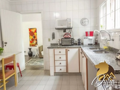 Padrão Cidade Jardim 296m² 03 Dormitórios 02 Suítes 3 Vagas