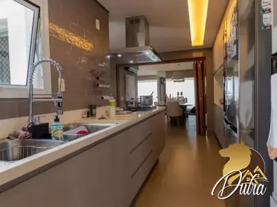 Parque Jardim das Perdizes Água Branca 241m² 04 Dormitórios 03 Suítes 3 Vagas