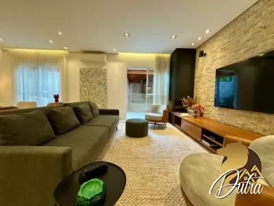 Saint James Special Houses Campo Belo 223m² 04 Dormitórios 04 Suítes 5 Vagas