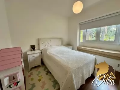 Saint James Special Houses Campo Belo 223m² 04 Dormitórios 04 Suítes 5 Vagas