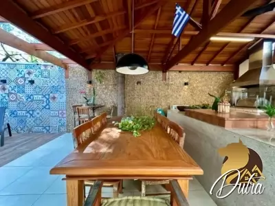 Saint James Special Houses Campo Belo 223m² 04 Dormitórios 04 Suítes 5 Vagas