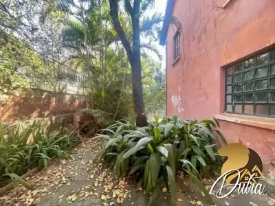 Padrão Jardim América 393m² 04 Dormitórios 04 Suítes 5 Vagas