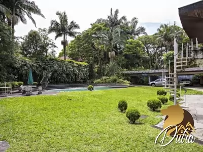 Padrão Jardim América 985m² 04 Dormitórios 04 Suítes 7 Vagas