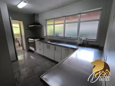 Padrão Fazenda Morumbi 400m² 03 Dormitórios 03 Suítes 6 Vagas