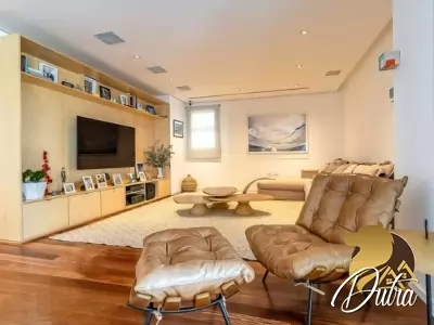 Nine Fernandes de Abreu Vila Nova Conceição 263m² 03 Dormitórios 03 Suítes 4 Vagas