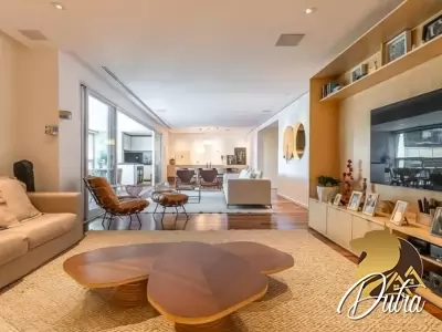 Nine Fernandes de Abreu Vila Nova Conceição 263m² 03 Dormitórios 03 Suítes 4 Vagas