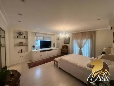 Edifício Claridge Moema 448m² 04 Dormitórios 04 Suítes 8 Vagas