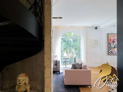 Edif. Flat Saint Regis ... 163m² 02 Dormitórios 01 Suítes 1 Vagas