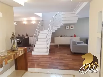 Casa De Vila Sumarezinho 300m² 04 Dormitórios 03 Suítes 4 Vagas