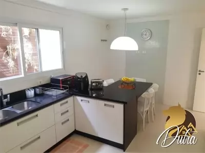 Casa De Vila Sumarezinho 300m² 04 Dormitórios 03 Suítes 4 Vagas