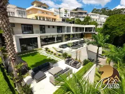 SÃO PAULO II Granja Viana 1300m² 05 Dormitórios 05 Suítes 4 Vagas