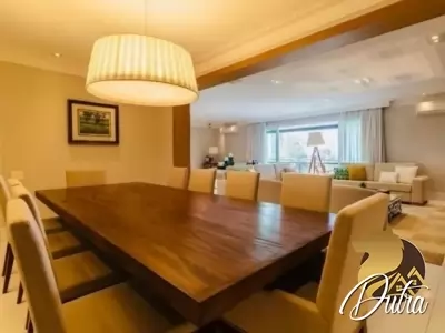 Condominio da Chacara Santa Helena Santo Amaro 350m² 04 Dormitórios 04 Suítes 3 Vagas