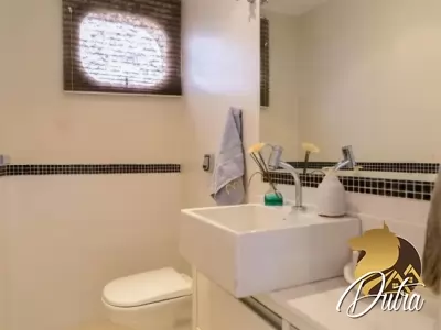 Edifício Adriana Aclimação 240m² 04 Dormitórios 02 Suítes 3 Vagas